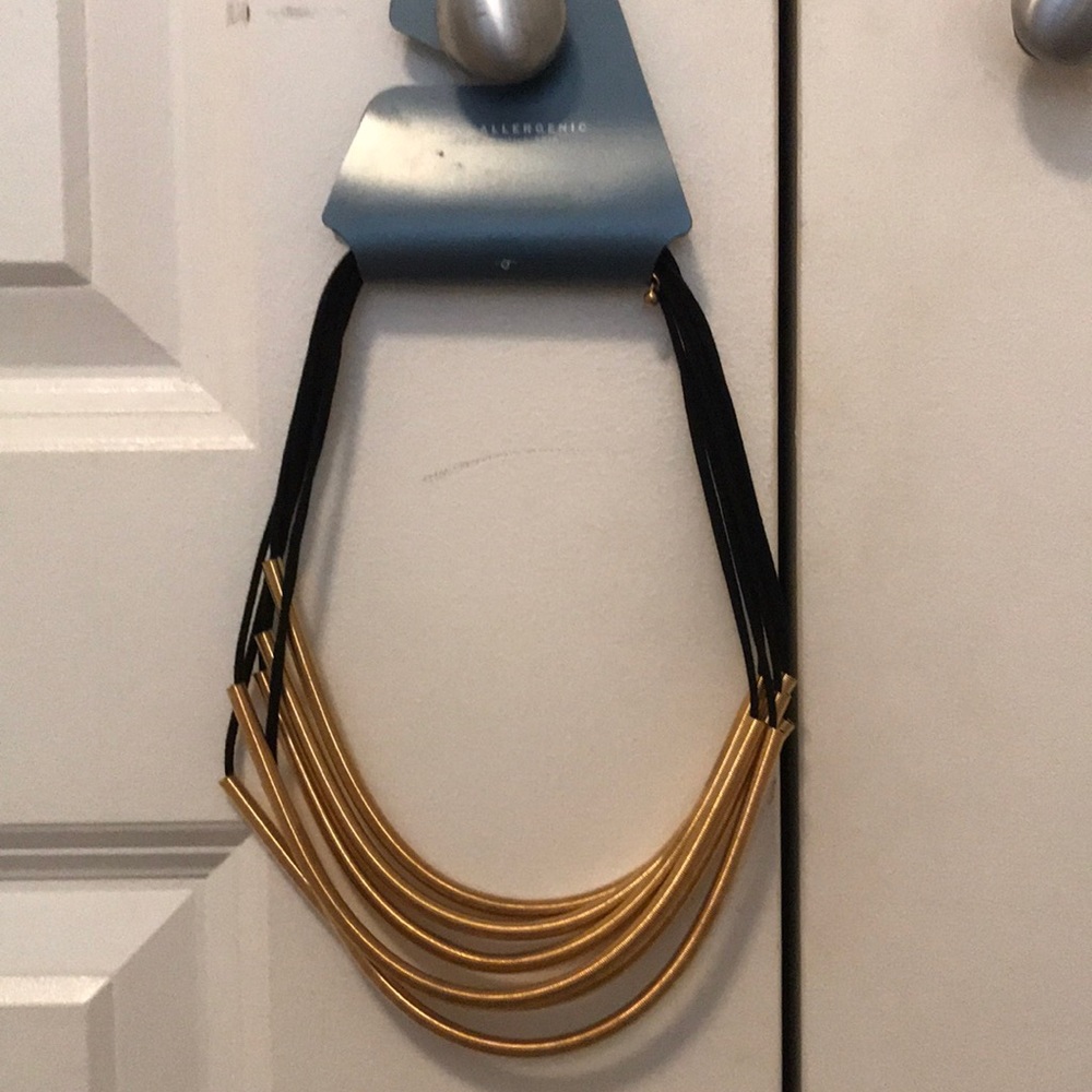 Black and gold necklace